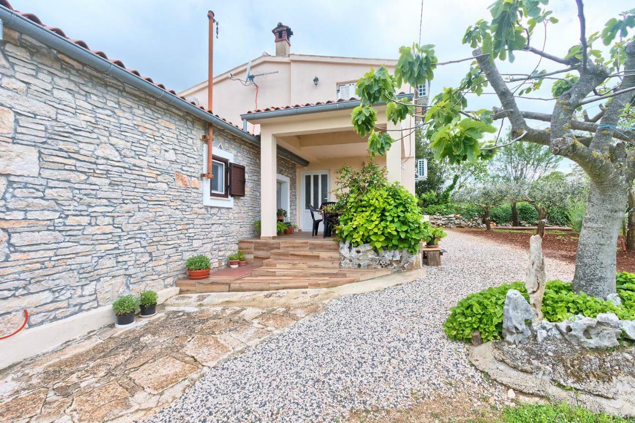 Haus Glavani Barban Buitenkant foto
